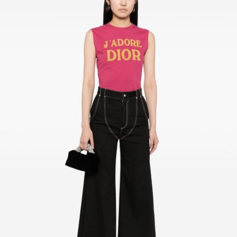 Prendas que Carrie Bradshaw usaría hoy de Farfetch Christian Dior Pre-Owned top J'Adore Dior 2002