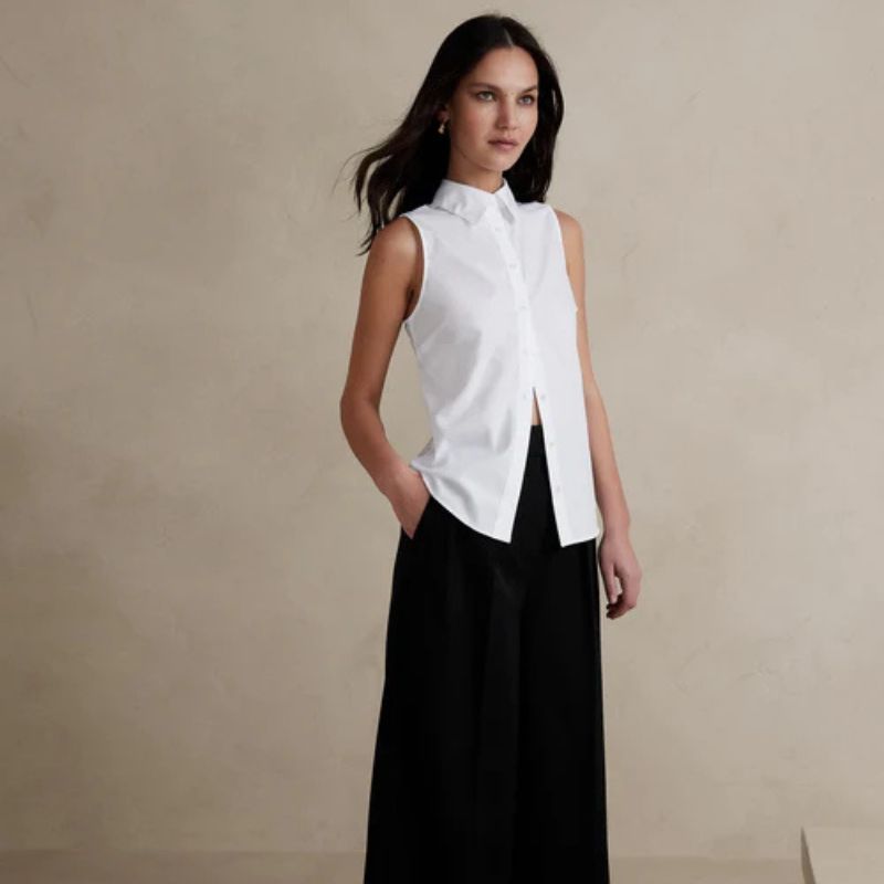 Básicas Blancas que Puedes Encontrar en Banana Republic Camisa sin Mangas de Botones