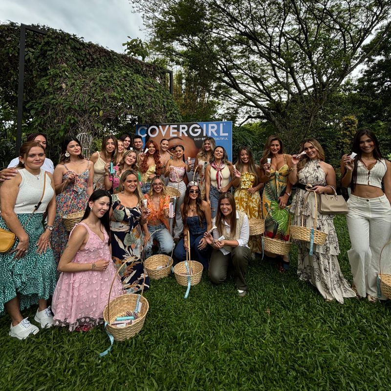 Covergirl presentó su más reciente lanzamiento de productos Clean en Proverde Garden Center