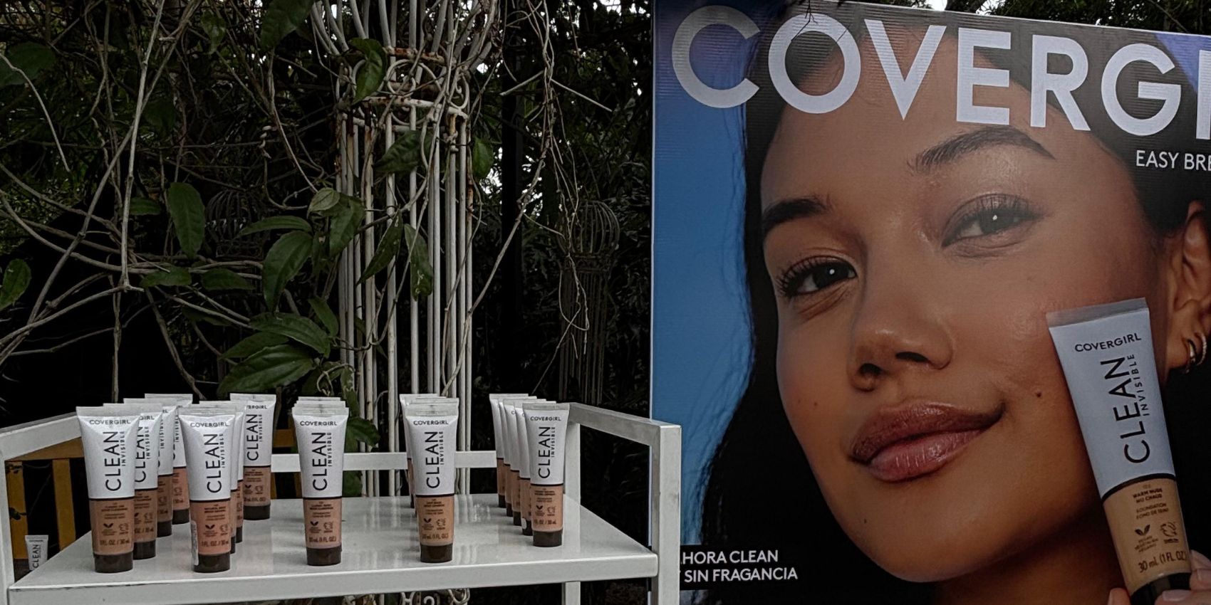 Covergirl presentó su más reciente lanzamiento de productos Clean en Proverde Garden Center